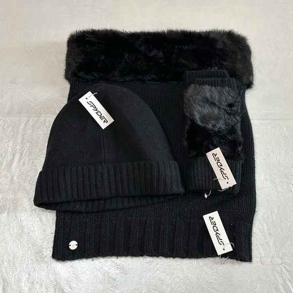 Spyder BEANIE, GLOVE, COWLNECK SCARF - Black - Picture 15 of 15